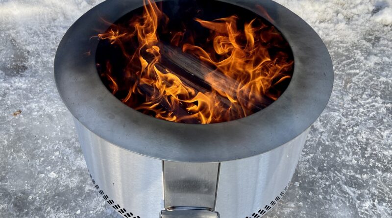 Breeo Y Series Portable Fire Pit with Outpost Grill
