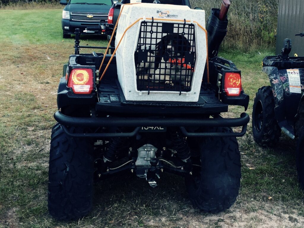 Polaris X2 ATV with dog kennel Polaris X2 ATV with dog kennel